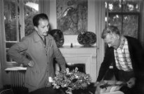 Marc Chagall et Alphonse Chave dans la propriétés de Chagall à Vence, en aout 1953