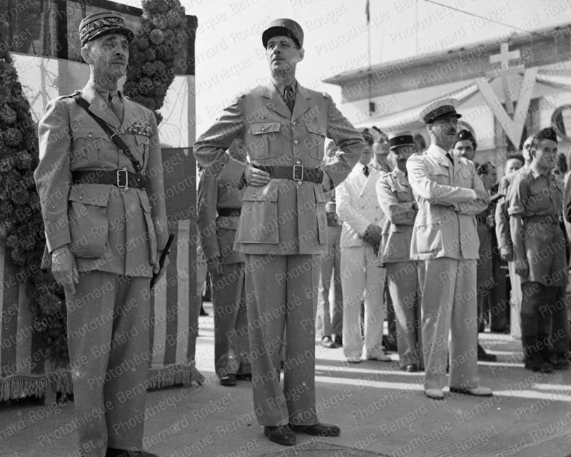 Le Général de Gaulle et le Général Georges Catroux à Casablanca le 8 août 1943.