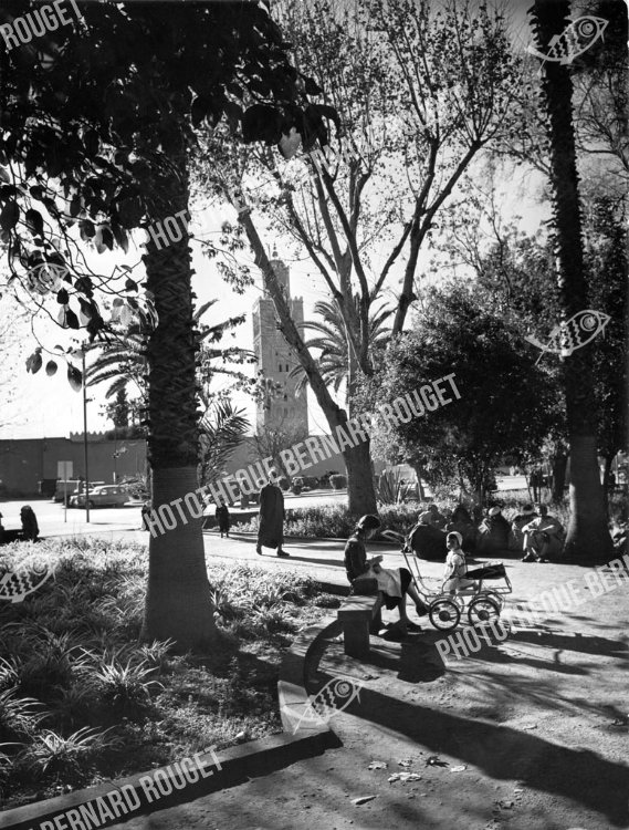 La koutoubia à Marrakech, circa 1950.
