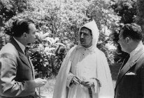 De gauche à droite, Jacques Reitzer, Si Bekkaï, Pierre Clostermann. 1952